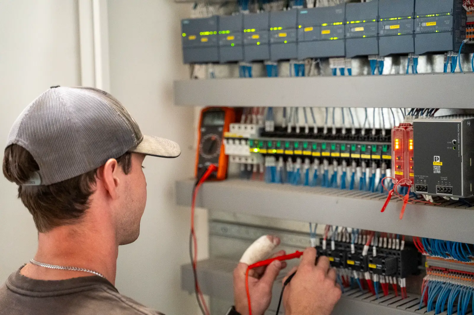 Clean electrical workmanship